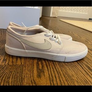 Nike SB Women’s Light Pink & Tan 9.5 (New)